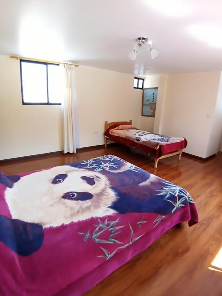 Hostal Atlantis Quito Exterior photo